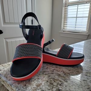 Never Worn! Chunky Hush Hush Skechers Sandals